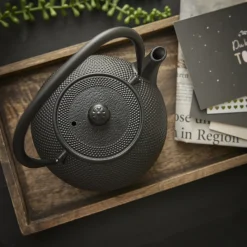 Gusseisen Teekanne, Schwarz