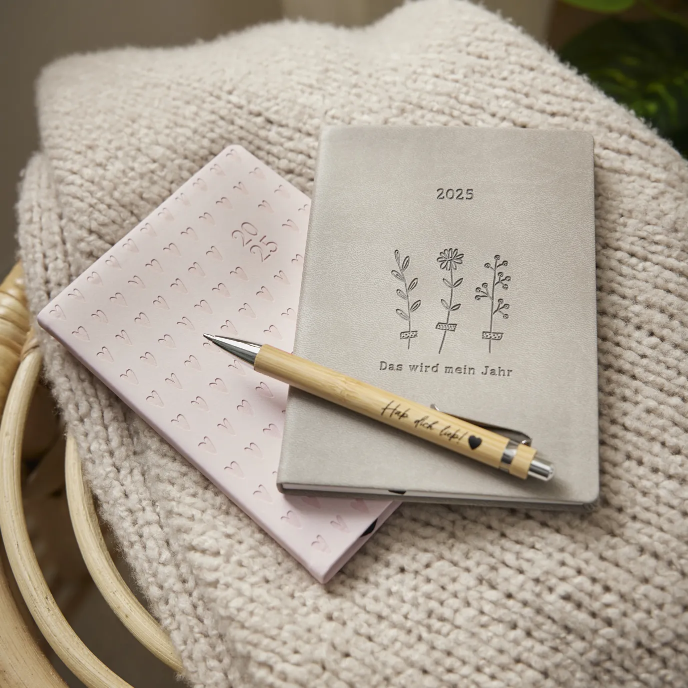 Terminplaner Lederlook, 2025, Rosa